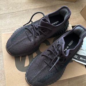 Adidas Yeezy Boost 350 V2 Cinder